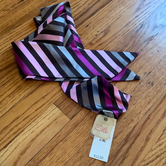 Old Navy silk striped neck or hair tie or purse bow accessory 3” by 64” - Picture 1 of 3